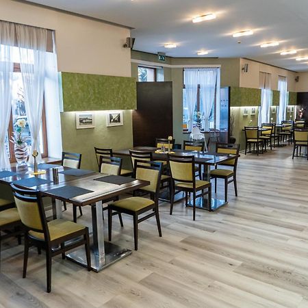 Franko Hotel Zvolen Eksteriør billede